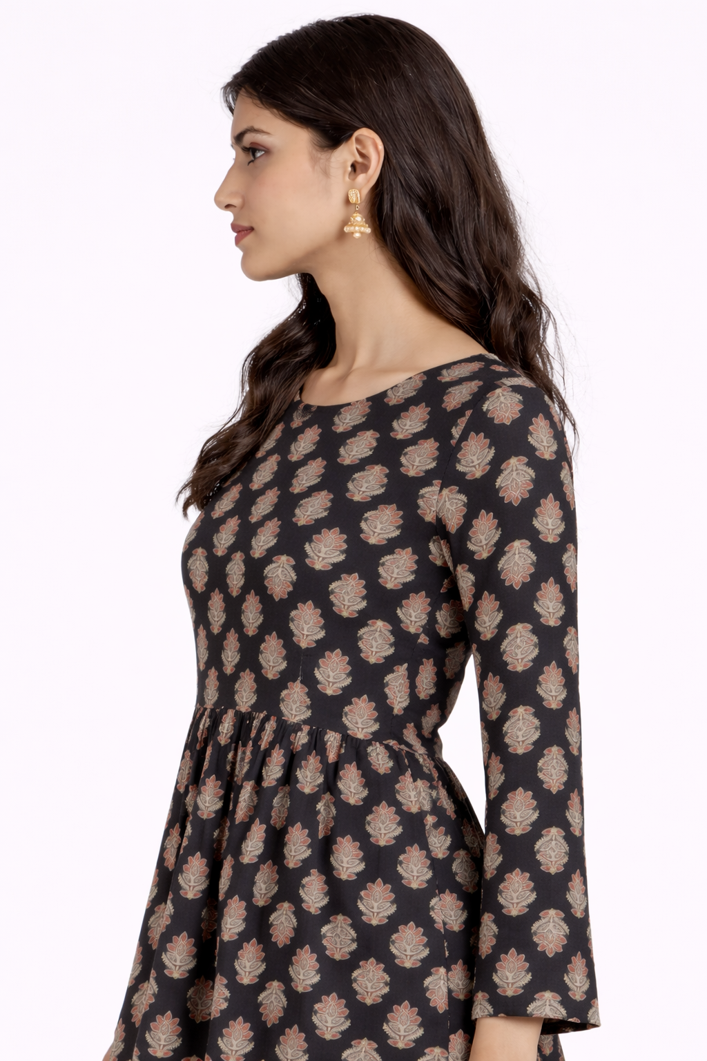 Raatrani Gulabo V-Neck Short Kurti